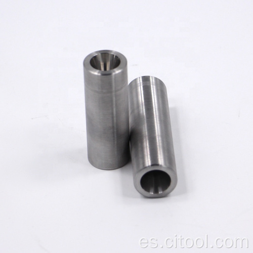 Molde de tornillo con material de ST6.